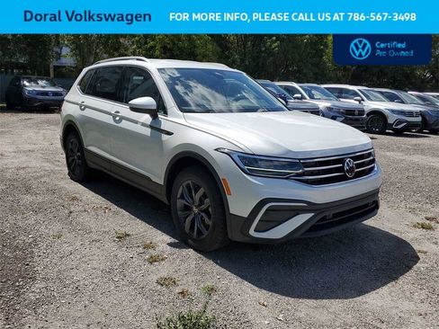 Used 2023 Volkswagen Tiguan SE image 11