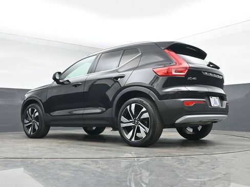 Used 2023 Volvo XC40 B5 Plus w/ Protection Package Premier AWD/4WD image 39