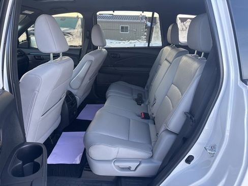 Used 2023 Honda Passport Elite image 11