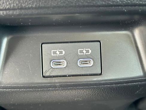 Certified 2025 Toyota Corolla LE image 21