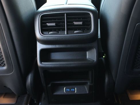 Used 2025 Mercedes-Benz GLE 350 4MATIC image 14