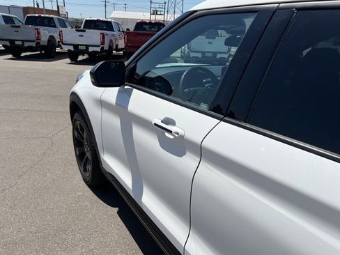 Used 2022 Ford Explorer ST w/ Equipment Group 401A image 15