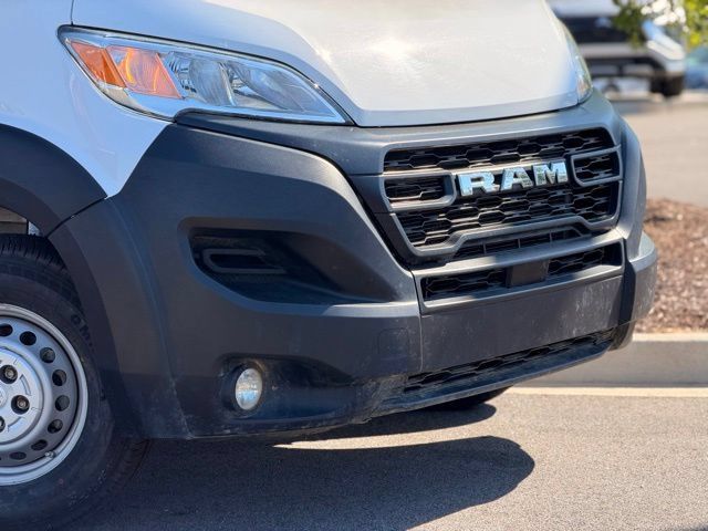 Used 2024 RAM ProMaster 2500 w/ Convenience Group FWD image 3