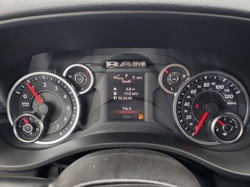 New 2026 RAM 1500 4x4 Crew Cab image 15