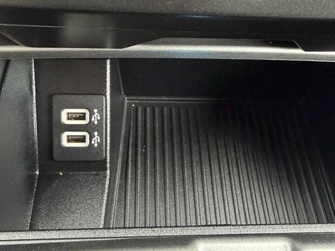 Used 2019 Ford F150 XLT w/ Equipment Group 302A Luxury AWD/4WD image 37