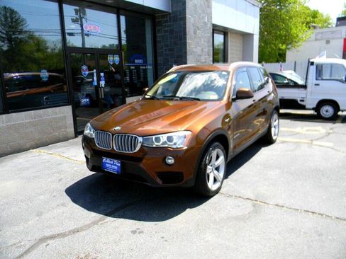 Used 2017 BMW X3 xDrive28i image 4