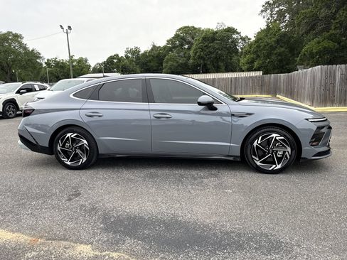 Used 2024 Hyundai Sonata SEL w/ Convenience Package FWD image 6