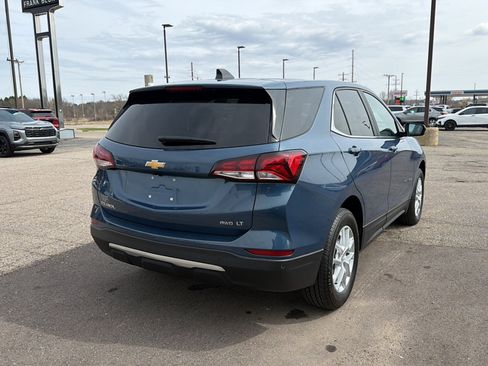 Used 2024 Chevrolet Equinox LT AWD/4WD image 4