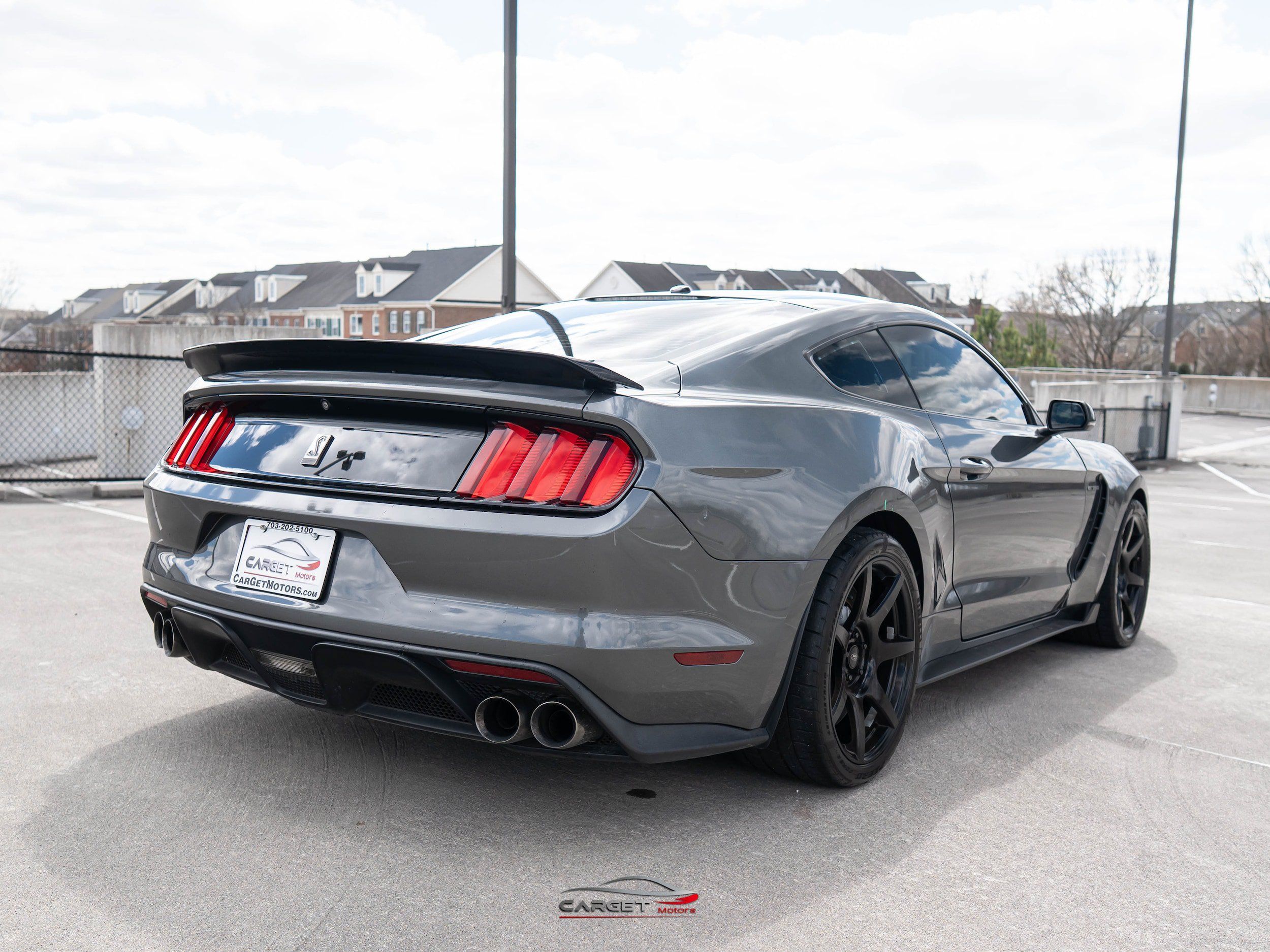 Used 2016 Ford Mustang Shelby GT350 w/ Technology Package RWD image 7