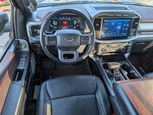 Used 2022 Ford F150 Lariat image 4