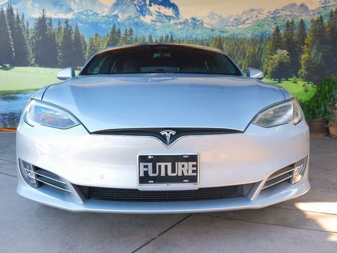 Used 2018 Tesla Model S 75D image 2