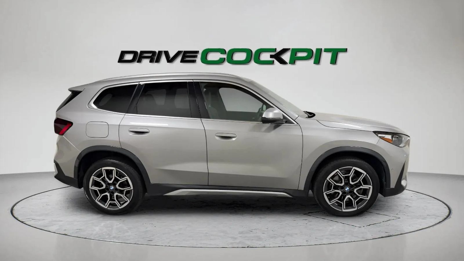 Used 2023 BMW X1 xDrive28i w/ Convenience Package AWD/4WD image 8