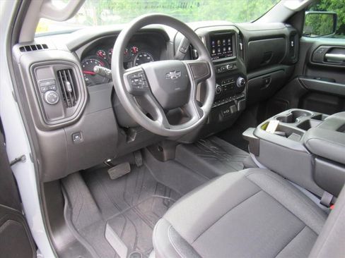 Used 2024 Chevrolet Silverado 1500 Custom w/ Dark Appearance Package RWD image 14