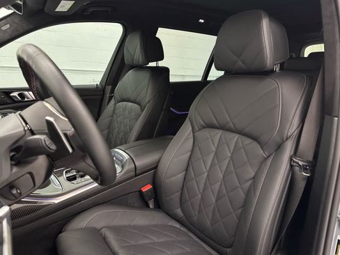 Used 2026 BMW X7 M60i AWD/4WD image 13