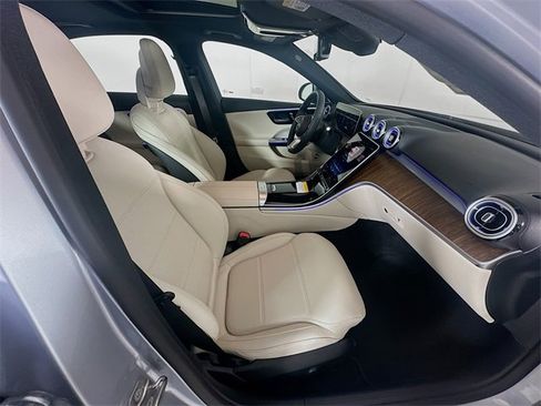 Certified 2025 Mercedes-Benz C 300 4MATIC Sedan image 25