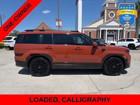 Used 2025 Hyundai Santa Fe Calligraphy w/ Tow & Go Package FWD image 4