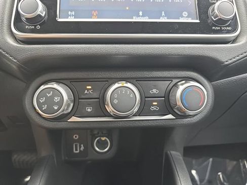 Used 2025 Nissan Versa S w/ Trunk Package FWD image 24