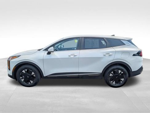 Used 2026 Kia Sportage LX FWD image 4