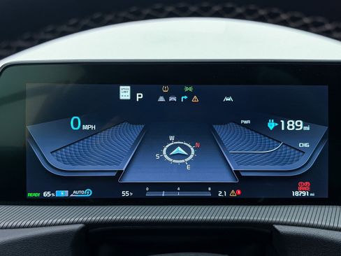 Used 2023 Kia EV6 GT-Line w/ GT-Line Suede Seat Package image 6