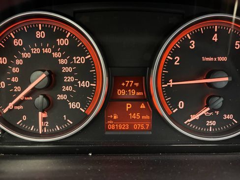 Used 2011 BMW 328i Convertible RWD image 25