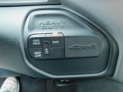 Used 2024 RAM 2500 Big Horn image 32