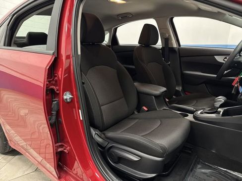 Used 2023 Kia Forte LXS w/ LXS Technology Package image 25