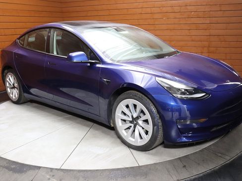 Used 2022 Tesla Model 3 image 17