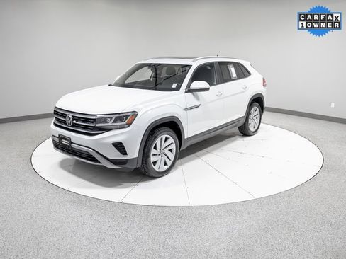 Used 2021 Volkswagen Atlas Cross Sport SE w/ Panoramic Sunroof Package image 34