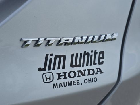 Used 2017 Ford Fusion Energi Titanium FWD image 8