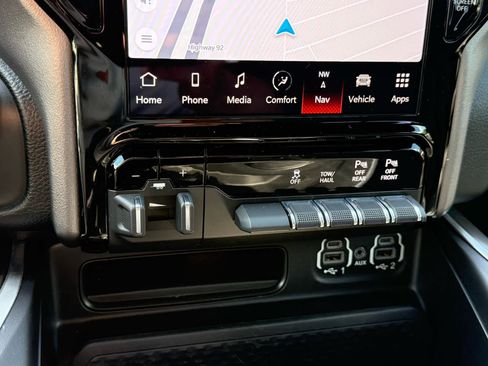 Used 2023 RAM 1500 Big Horn AWD/4WD image 20