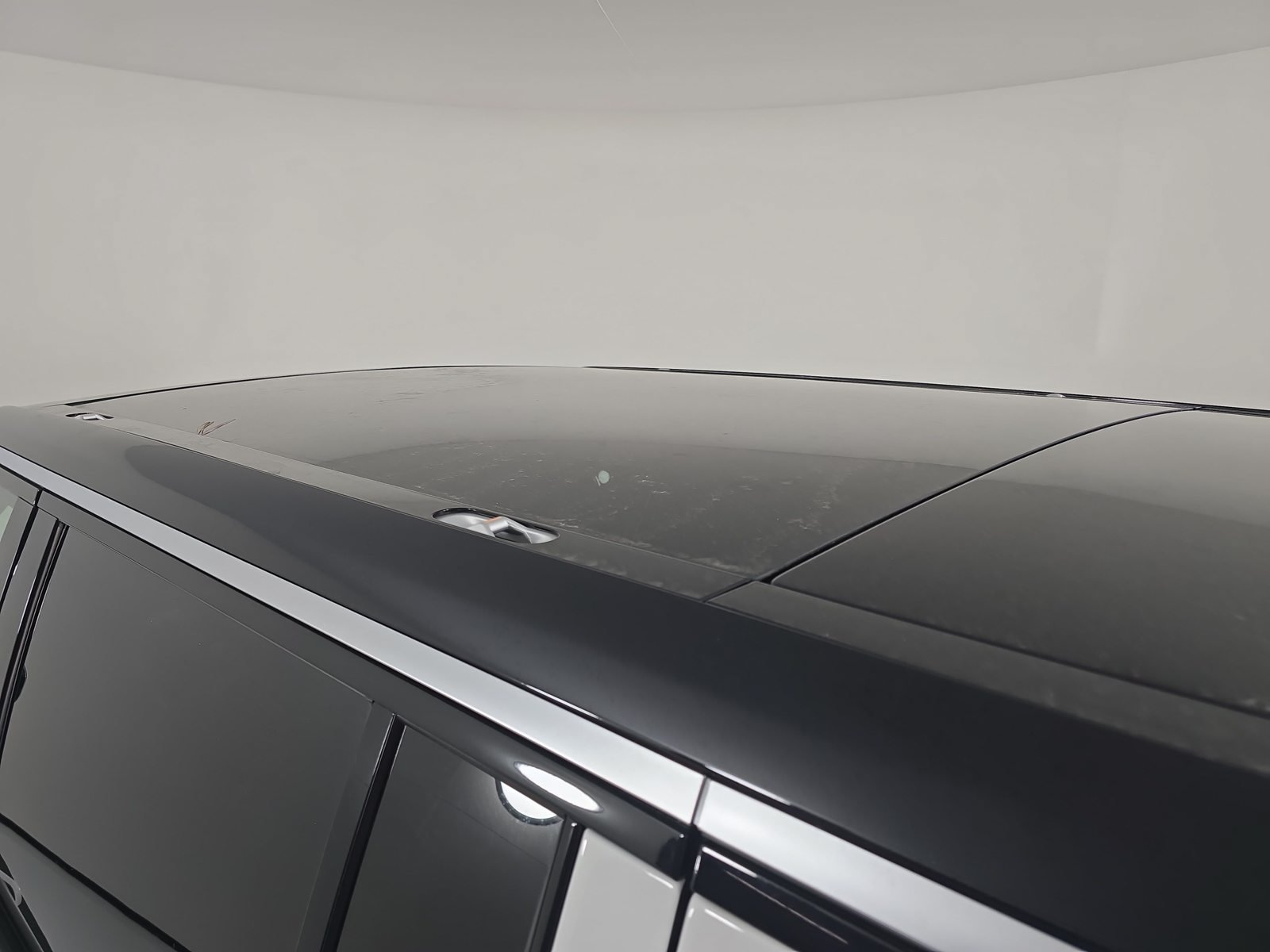 Used 2022 Rivian R1S Launch Edition Quad AWD/4WD image 13