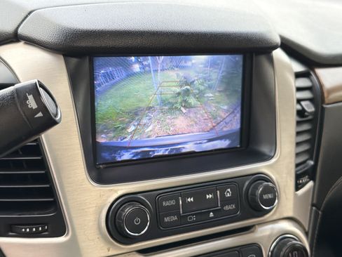 Used 2019 GMC Yukon XL Denali AWD/4WD image 24