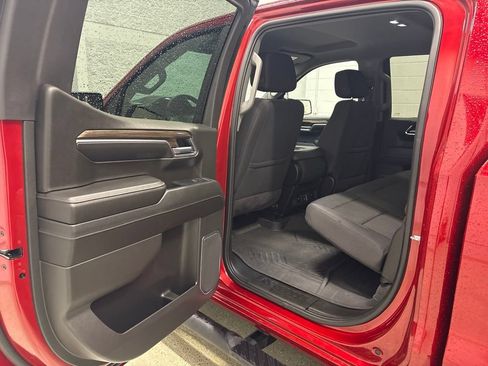 Used 2024 Chevrolet Silverado 1500 RST AWD/4WD image 33