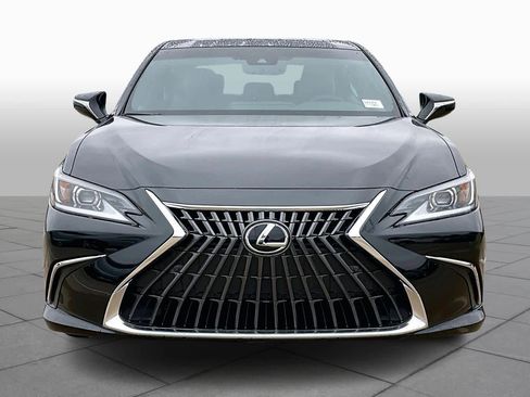 New 2025 Lexus ES 350 image 2