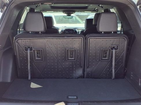 Used 2023 Chevrolet Traverse Premier w/ LPO, Floor Liner Package AWD/4WD image 7