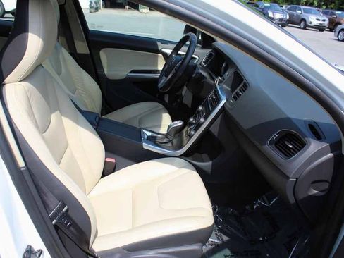 Used 2013 Volvo S60 T6 AWD/4WD image 33