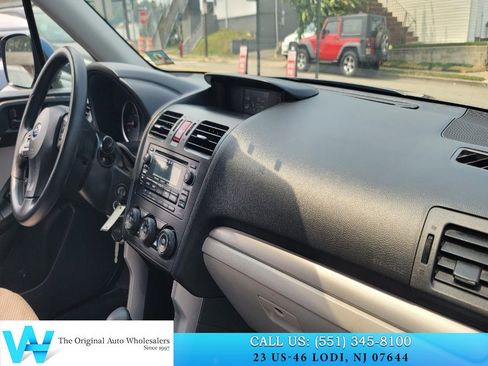 Used 2014 Subaru Forester 2.5i Premium w/ Popular Package #2 AWD/4WD image 12
