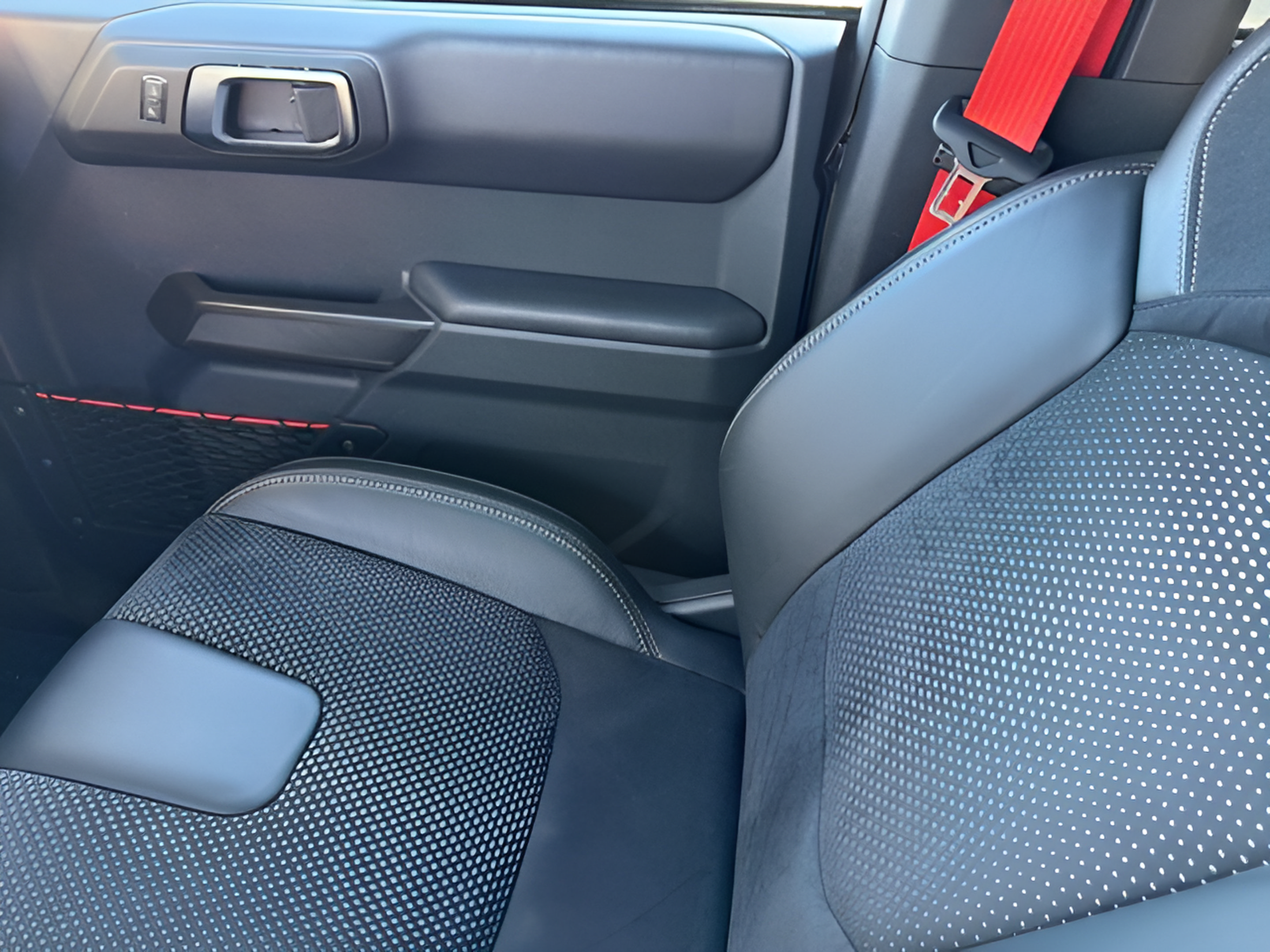 Used 2024 Ford Bronco Raptor w/ Interior Carbon Fiber Pack 6 AWD/4WD image 27