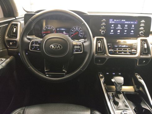 Used 2021 Kia Sorento S w/ Panoramic Sunroof Package FWD image 22