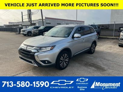 Used 2019 Mitsubishi Outlander SE