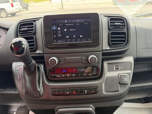Used 2025 RAM ProMaster 2500 w/ Convenience Group FWD image 26