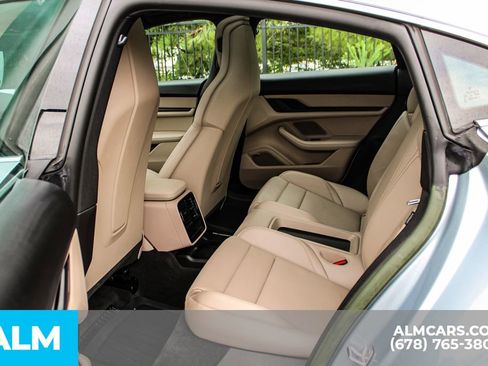 Used 2023 Porsche Taycan 4S w/ Performance Package image 18