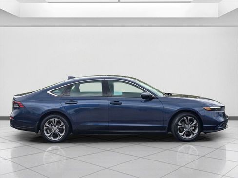 Certified 2023 Honda Accord EX image 4