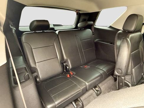 Used 2019 Chevrolet Traverse RS image 29