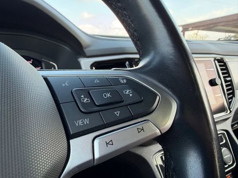 Used 2020 Volkswagen Atlas Cross Sport SEL image 13