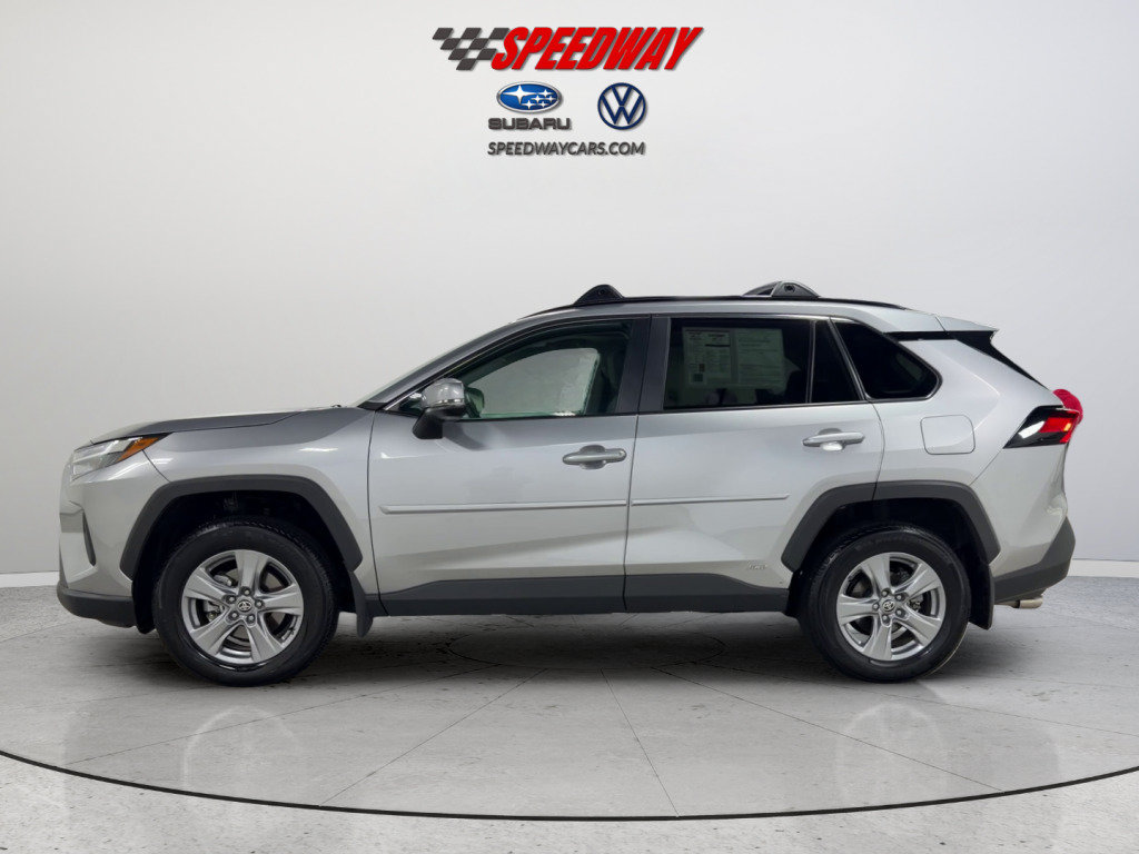 Used 2025 Toyota RAV4 XLE w/ Convenience Package AWD/4WD image 10