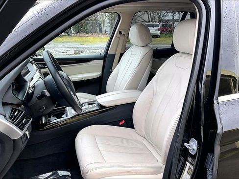 Used 2014 BMW X5 xDrive35d image 9
