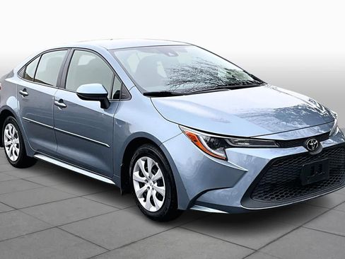 Used 2022 Toyota Corolla LE w/ Body Protection Package (TMS) FWD image 3