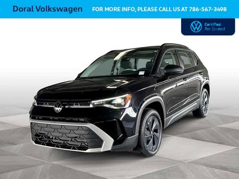 Used 2025 Volkswagen Taos S FWD image 4