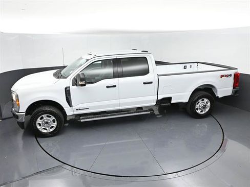 Certified 2026 Ford F350 XLT w/ FX4 Off-Road Package AWD/4WD image 41
